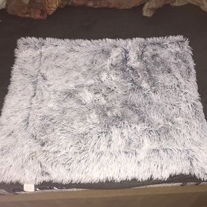Altar’d State fur blanket